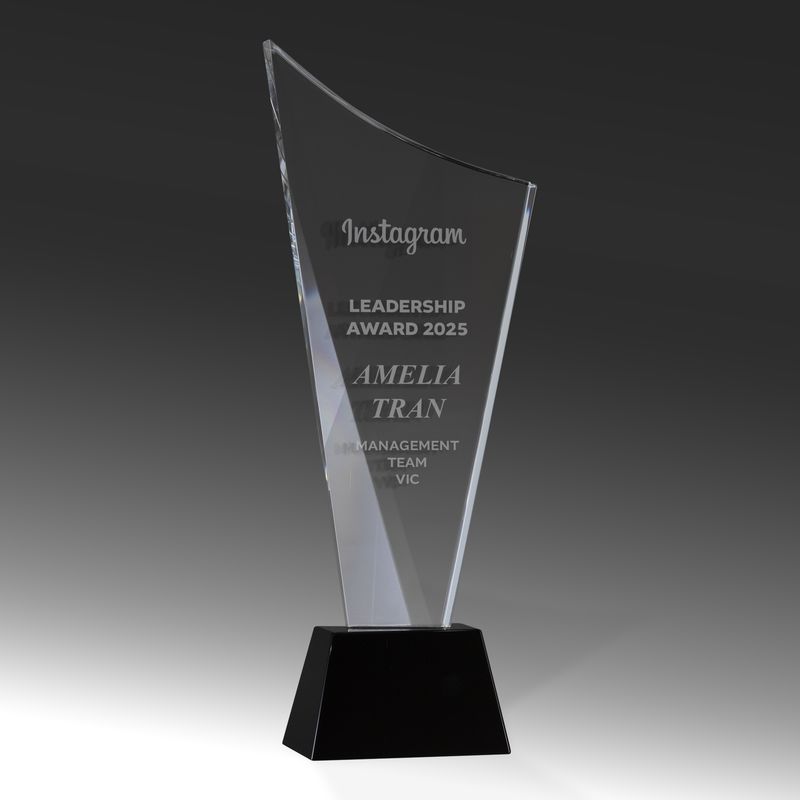 Black Crystal Sail Crystal Award 180mm
